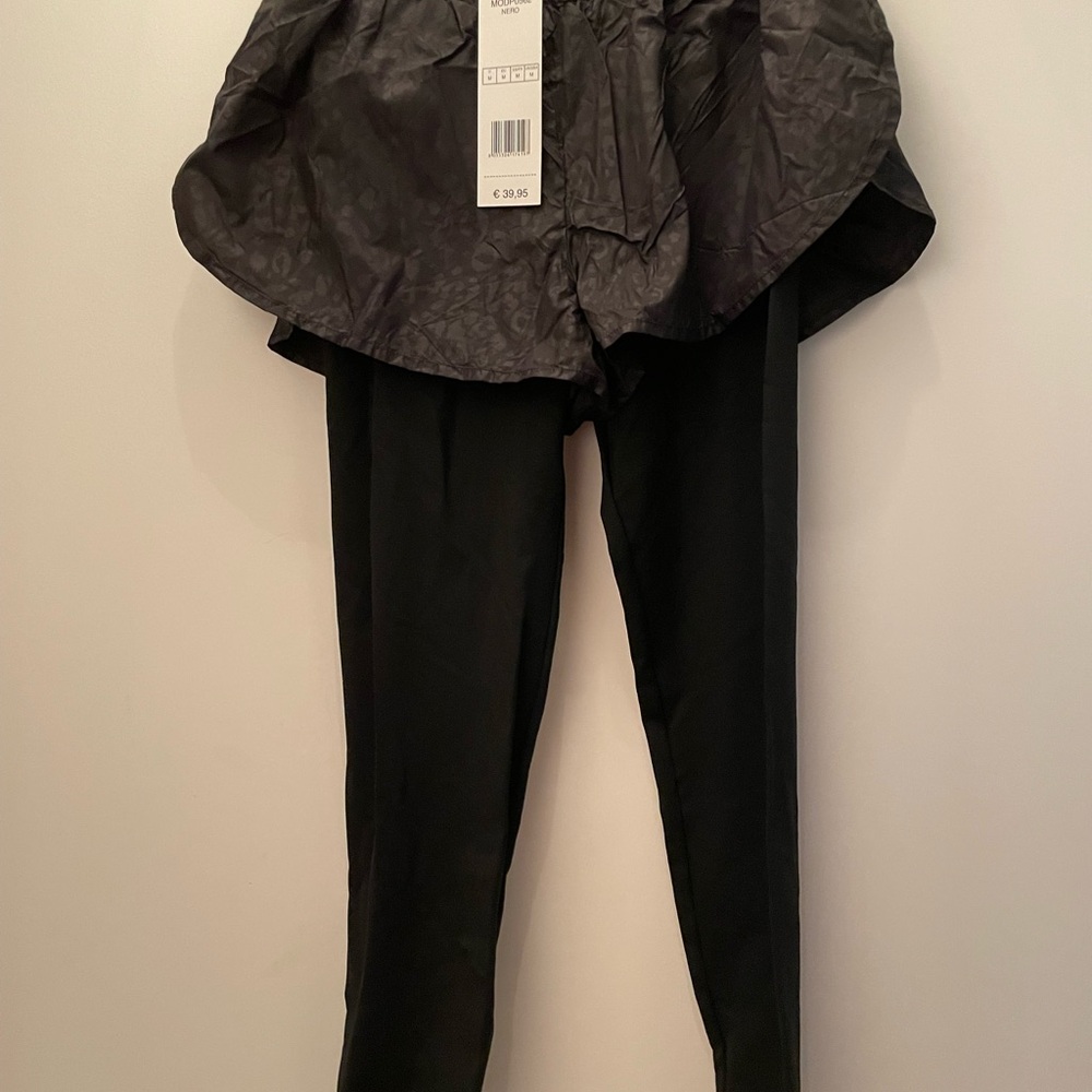 Black High-Waist Active Leggings with shorts  Calzedonia Italian brand